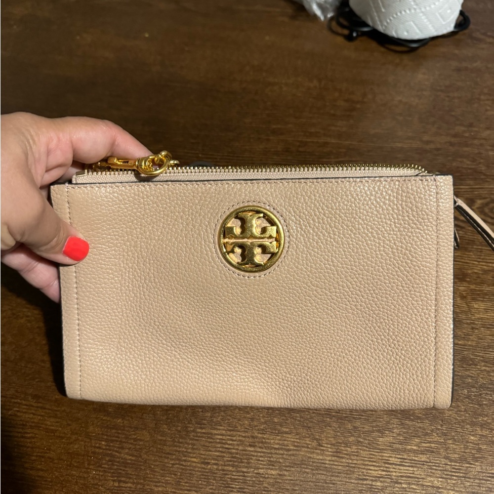 Tory Burch wallet crossbody